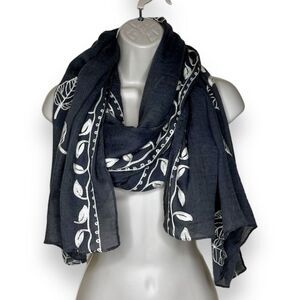 KW Fashion Gray Cream Embroidered Leaf Pattern Scarf Rectangular Lightweight